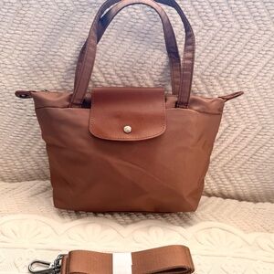 Lightweight Multi-Zip Medium Tote / Shoulder / Crossbody Bag